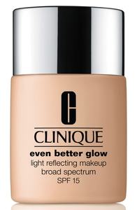Clinique Even Better Glow Light Reflecting Makeup Broad Spectrum Spf 15 - CN 74 Beige
