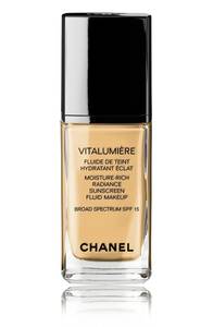 CHANEL VITALUMIÈRE Moisture-Rich Radiance Sunscreen Fluid Makeup - 40 BEIGE
