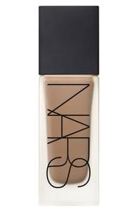 NARS All Day Luminous Weightless Foundation - Macao